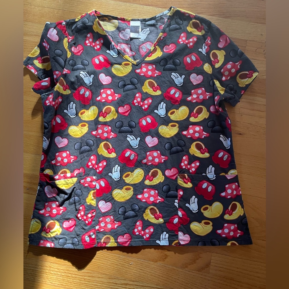 - Disney Mickey Minnie Scrub Top Size L